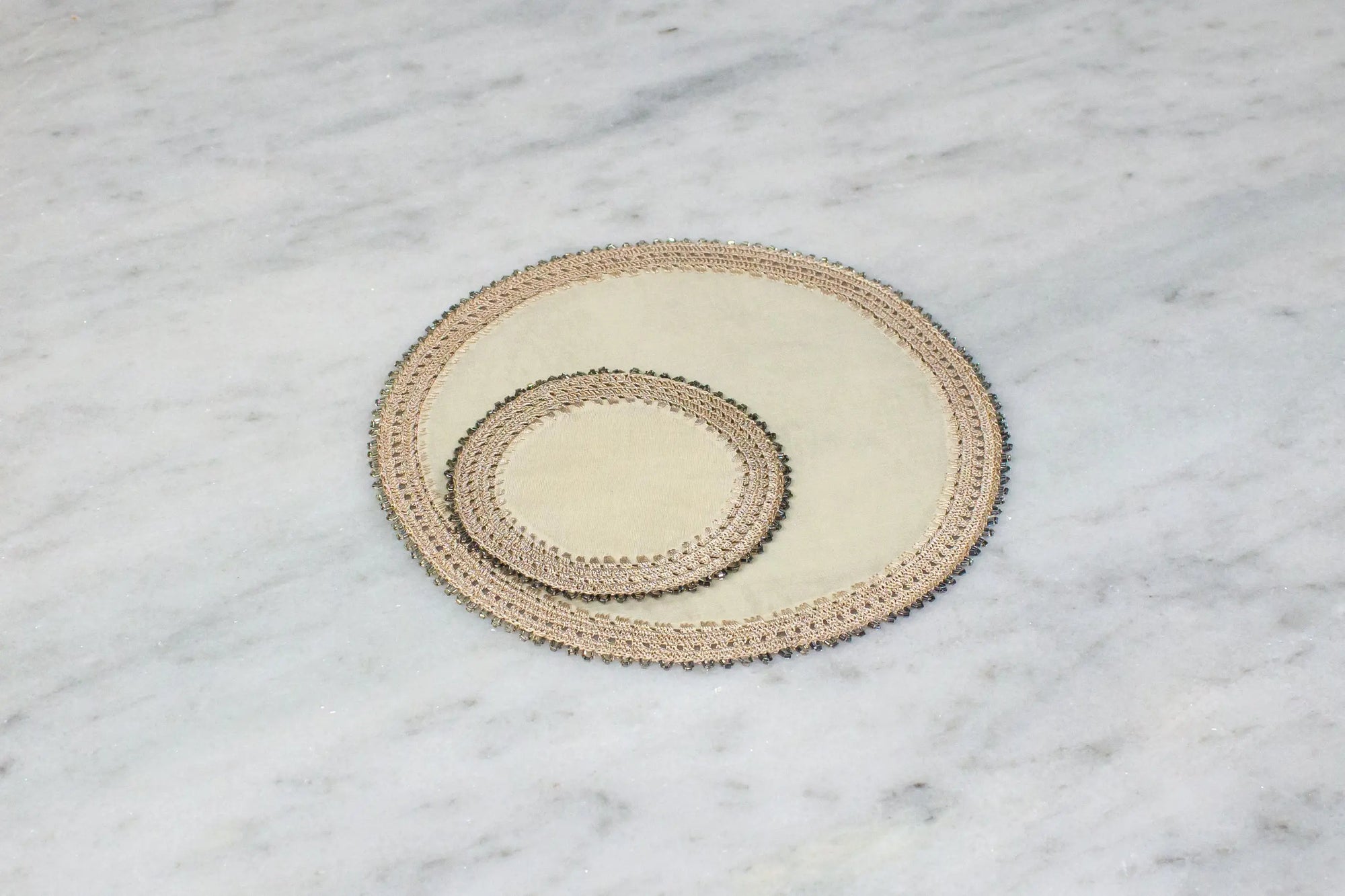 Crochet Tray Cloth Cream Round Big - Pieces SA