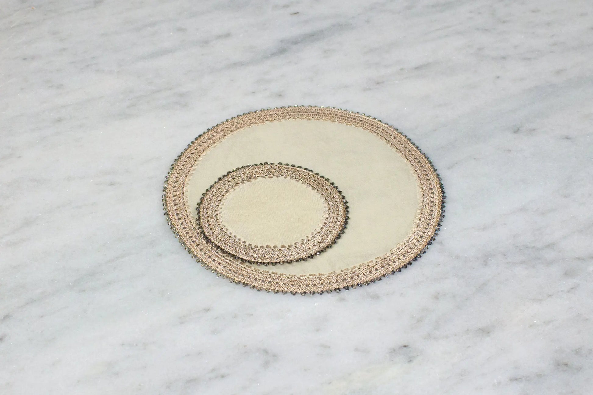 Crochet Tray Cloth Cream Round Small - Pieces SA