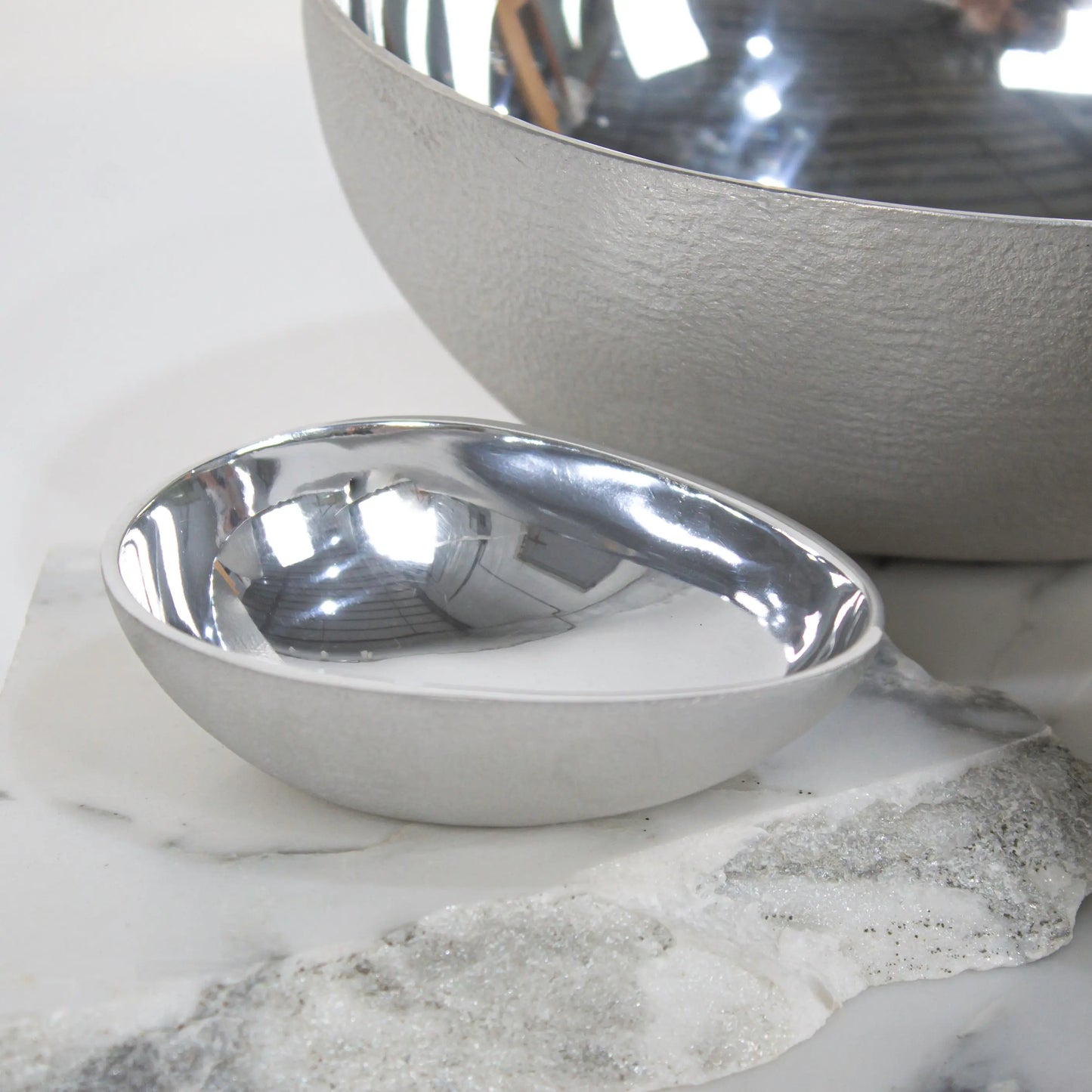 Bowl Egg Silver Matt Shiny Small Devi