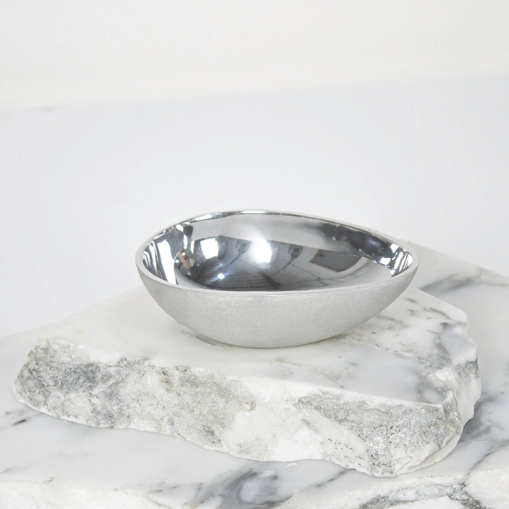 Bowl Egg Silver Matt Shiny Small Devi