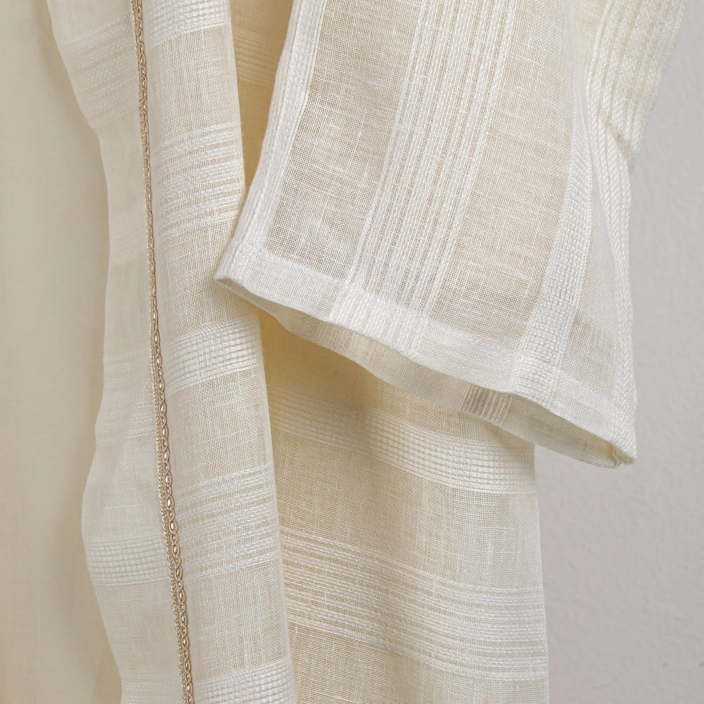 Robe Ivory Strips - Pieces SA