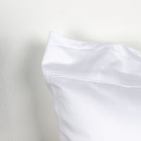 Load image into Gallery viewer, Kassatex White Pillowcase Set
