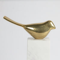 Load image into Gallery viewer, Table Top Bird Resting Sculpture
