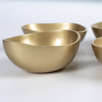 Load image into Gallery viewer, Set of Bowls Organic Shapes Gold
