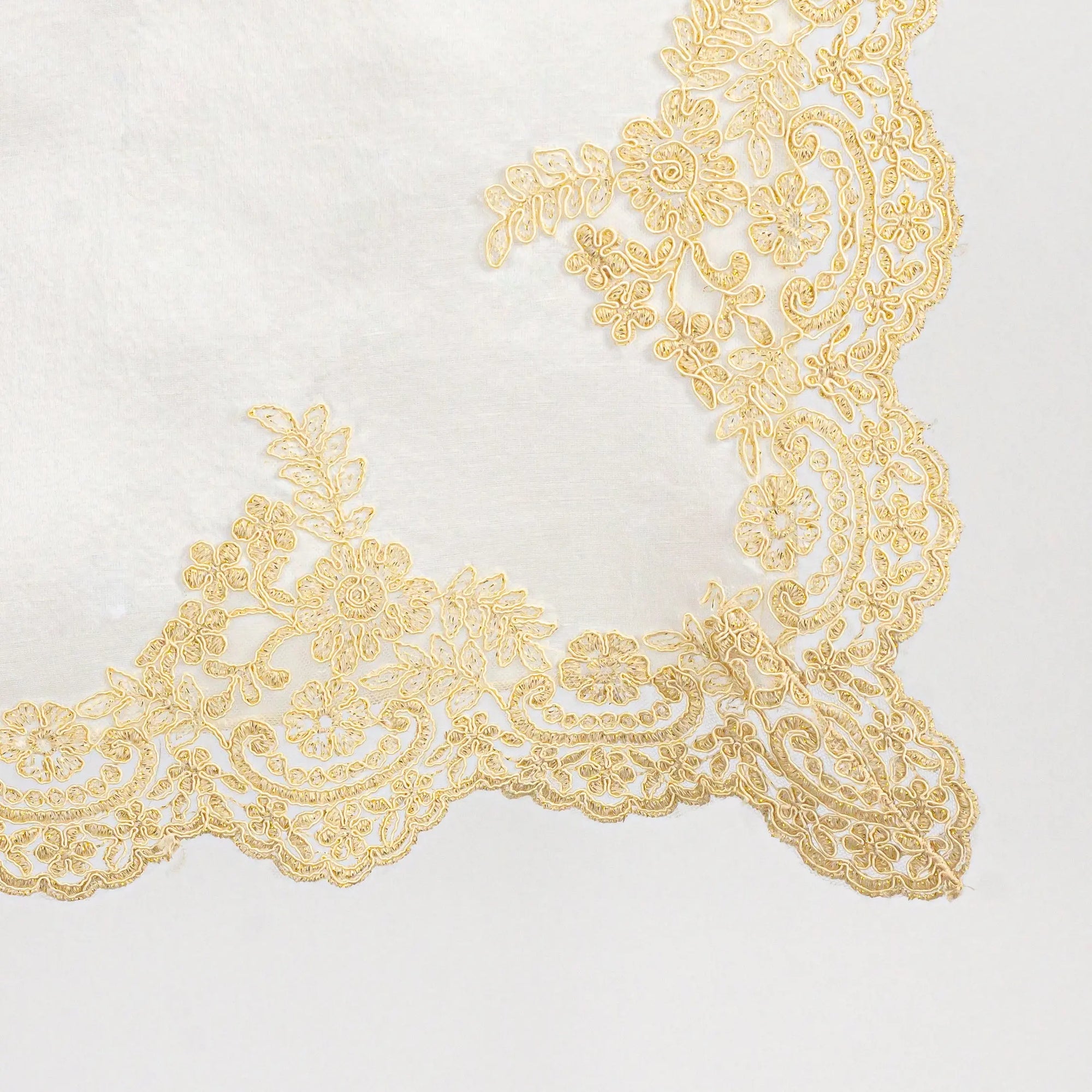 Coffee Table Cloth Gold - Pieces SA