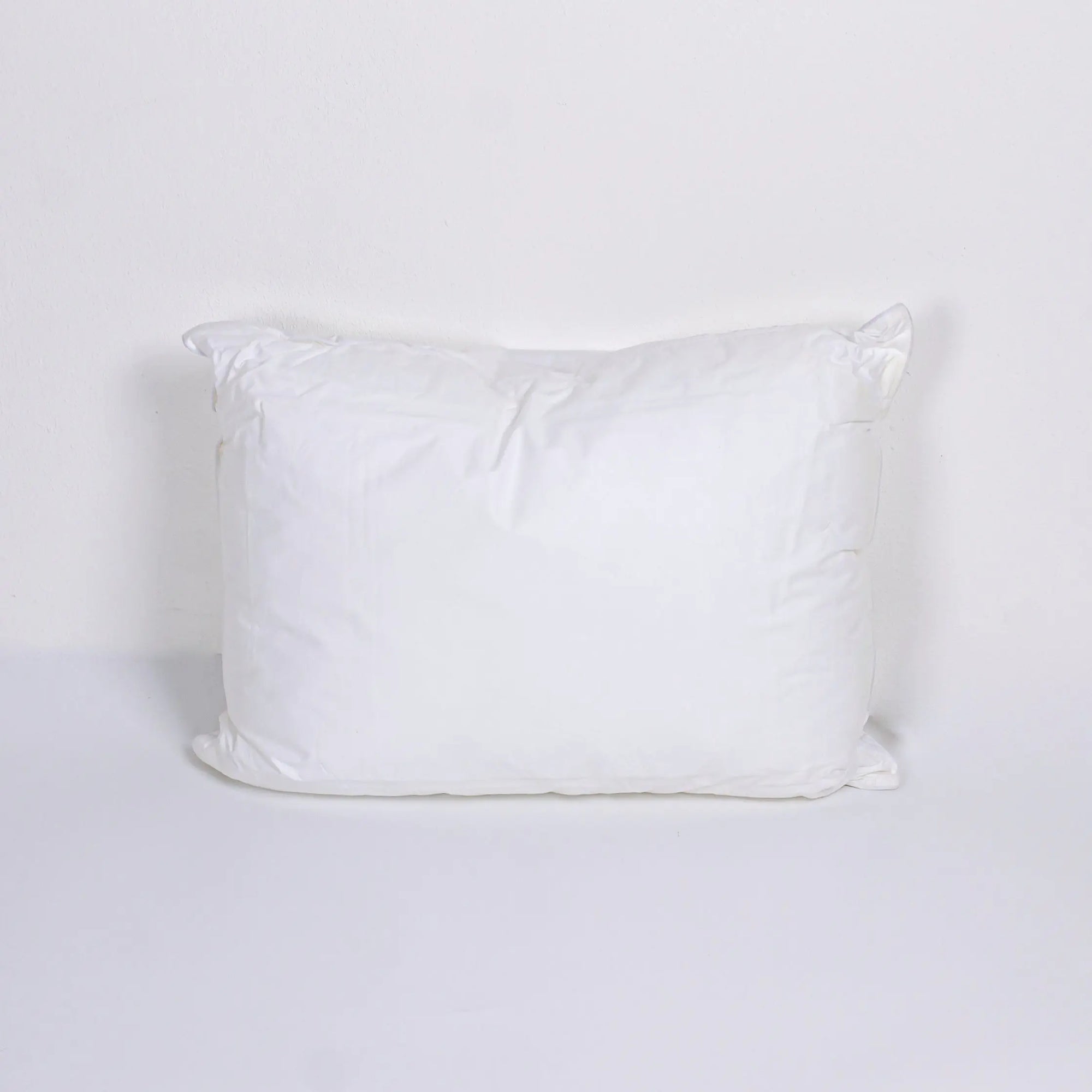 Plain Pillow White - Pieces SA