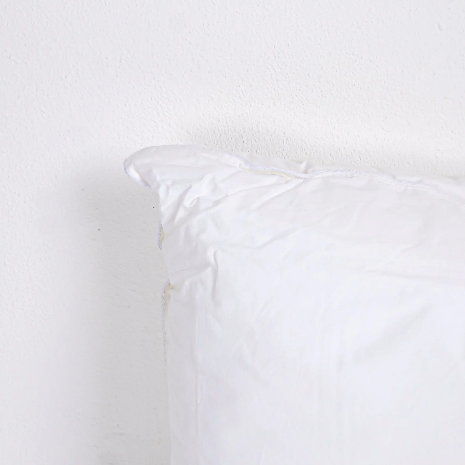 Plain Pillow White - Pieces SA