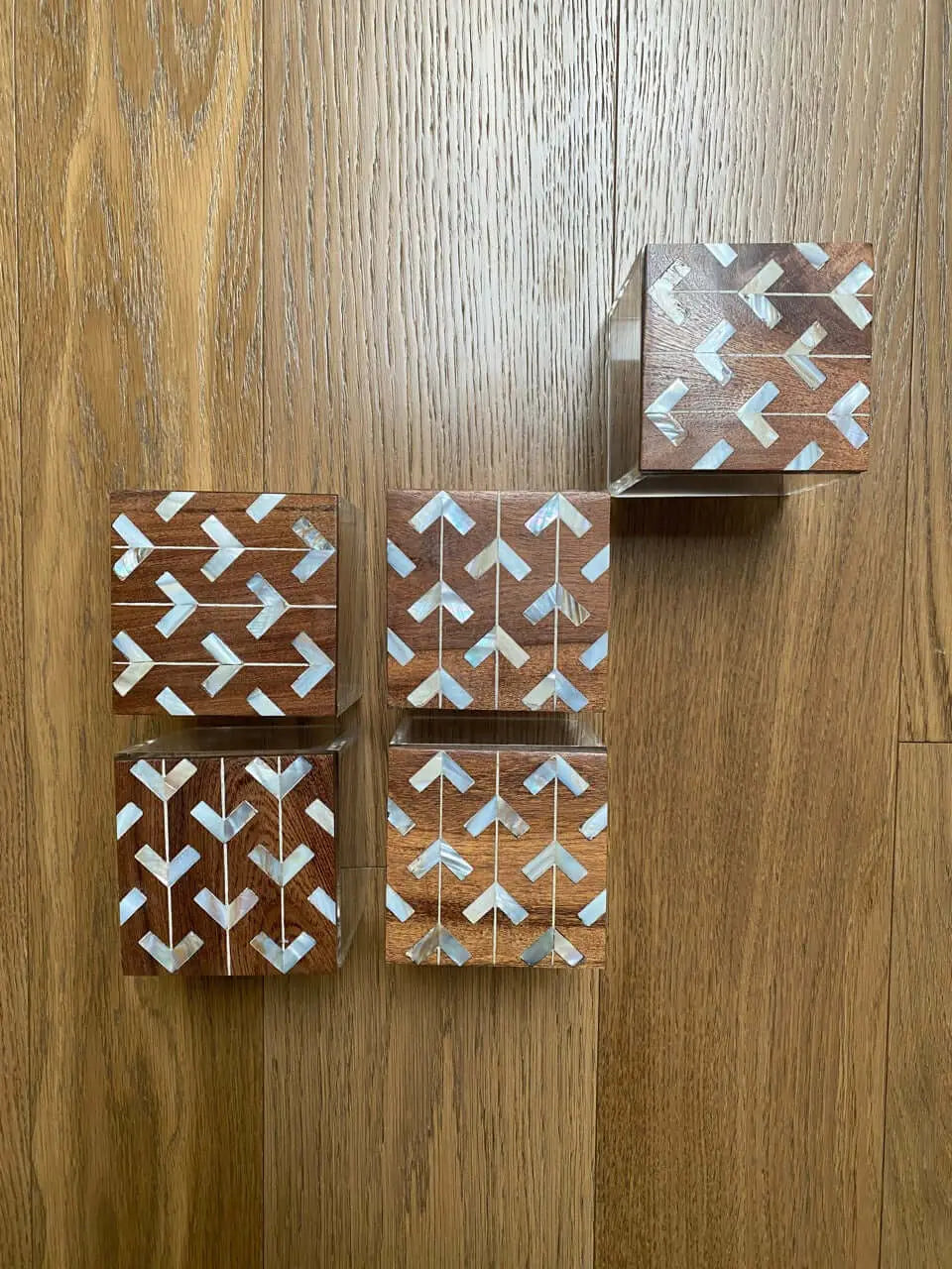 Square Plexi Box Sadaf Arrow Pattern - Pieces SA